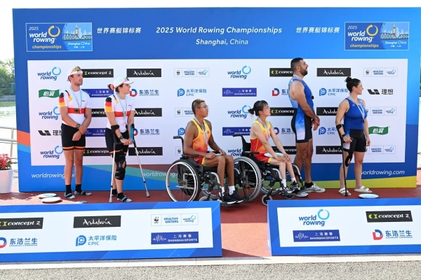 1金2银!中国赛艇健儿再创佳绩