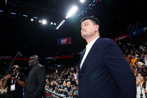 45岁的姚明,要开始领取NBA养老金了