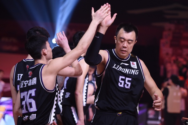 CBA“一人一城”的故事多动人,这是韩德君与辽篮的羁绊