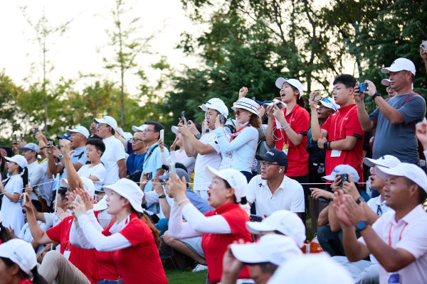 别克LPGA上演巅峰对决,中国高尔夫业余军团让人眼前一亮