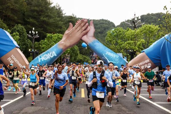 为什么越来越多人跑越野,我们和不同层级的越野跑者聊了聊